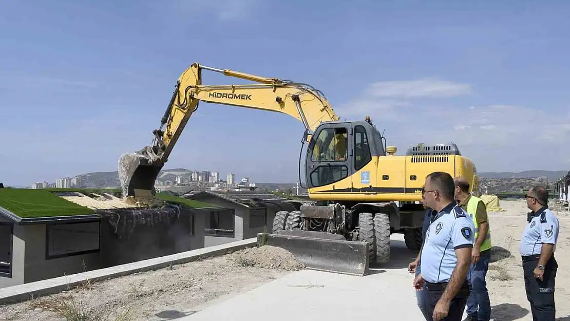 Kuşadası'nda kaçak villalar için iptal kararı