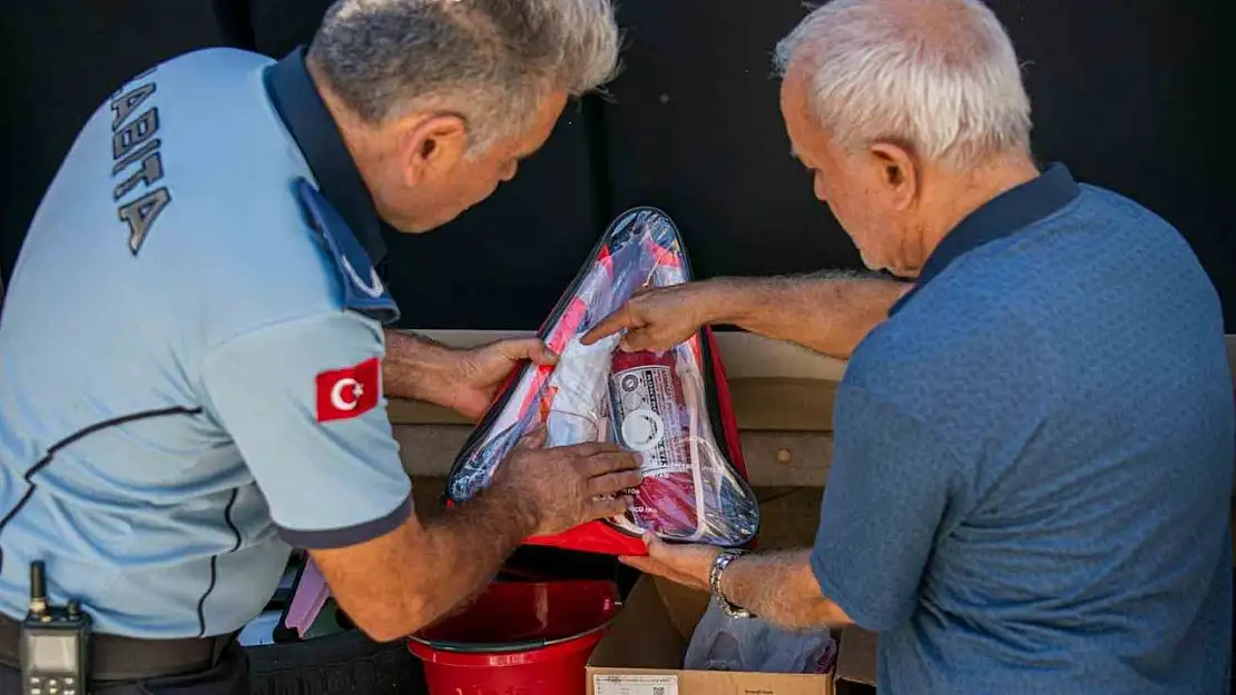 Kuşadası'nda okul servisleri denetlendi