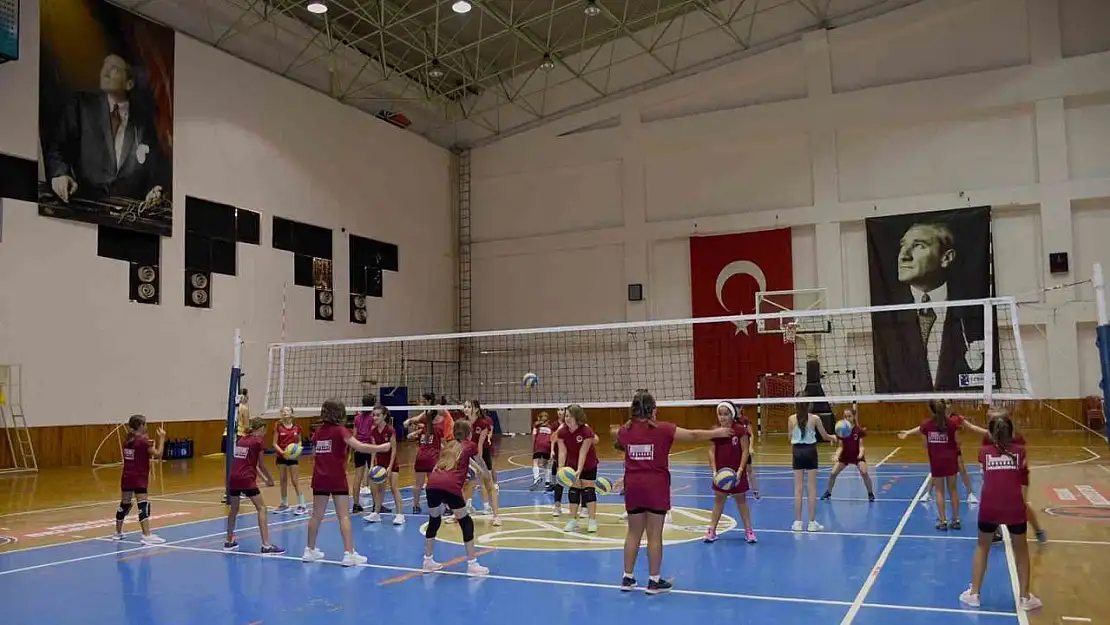 Kuşadası'nda yaz spor okulları için kayıtlar başladı