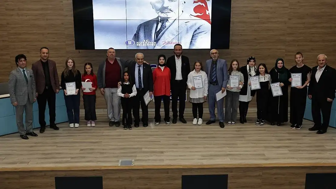 Kütahya Belediyesi'nden İstiklal Marşı'nı Güzel Okuma Yarışması