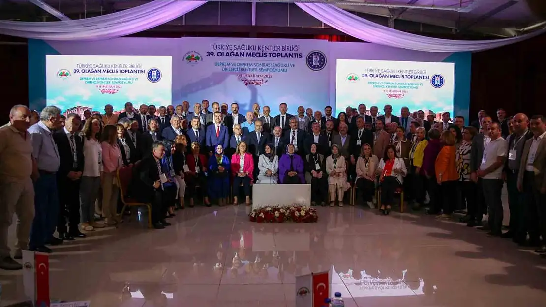 Kütahya'da 'Deprem sonrası sağlıklı ve dirençli kentler' sempozyumu