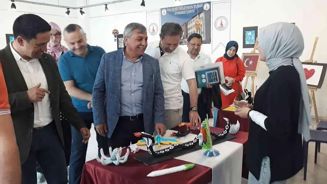 Kütahya'da 'Kağıt sanatı' sergisi