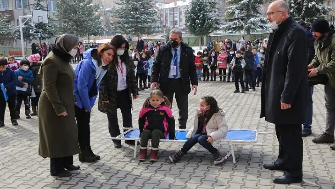 Kütahya'da 556 okulda deprem tatbikatı