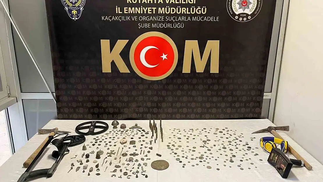 Kütahya'da 7 adrese eş zamanlı tarihi eser kaçakçılığı operasyonu: 5 gözaltı