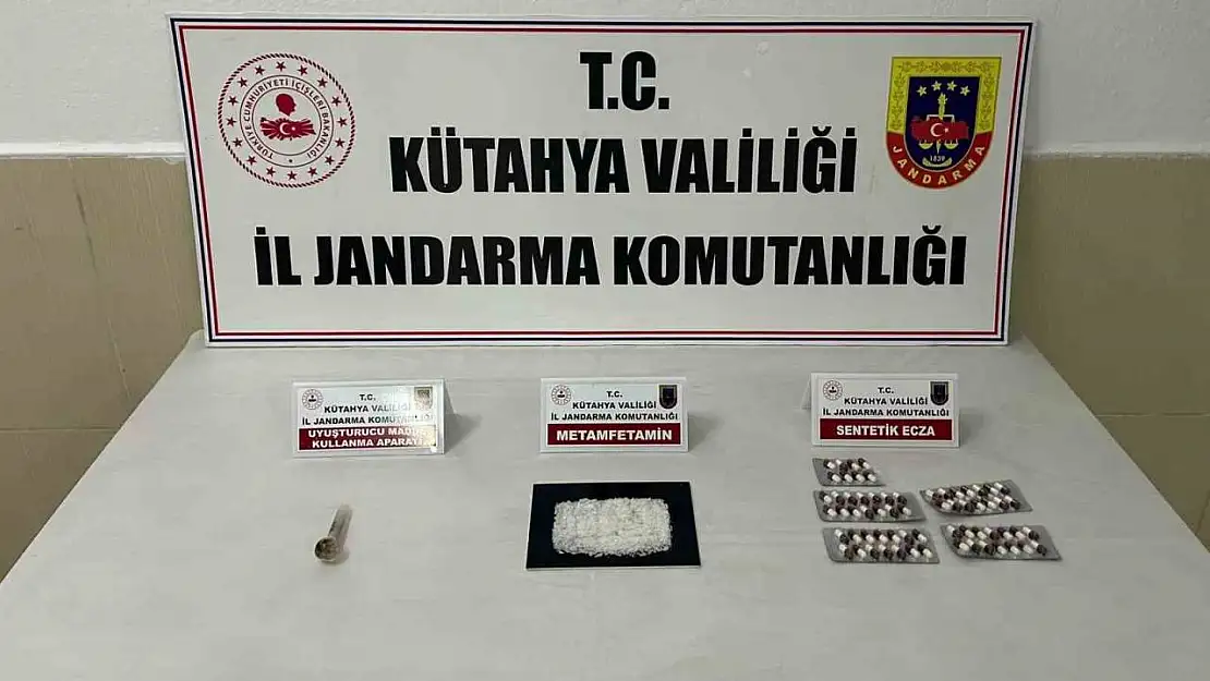 Kütahya'da aracında uyuşturucu ele geçirilen şüpheli tutuklandı