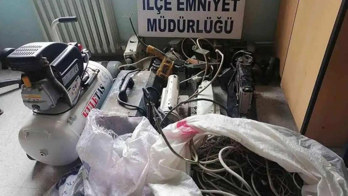 Kütahya'da bağ evi hırsızları tutuklandı