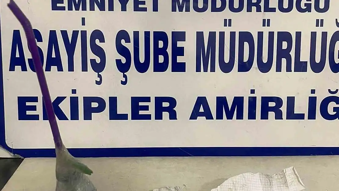 Kütahya'da bekçiler bir kişinin üzerinde uyuşturucu ele geçirdi