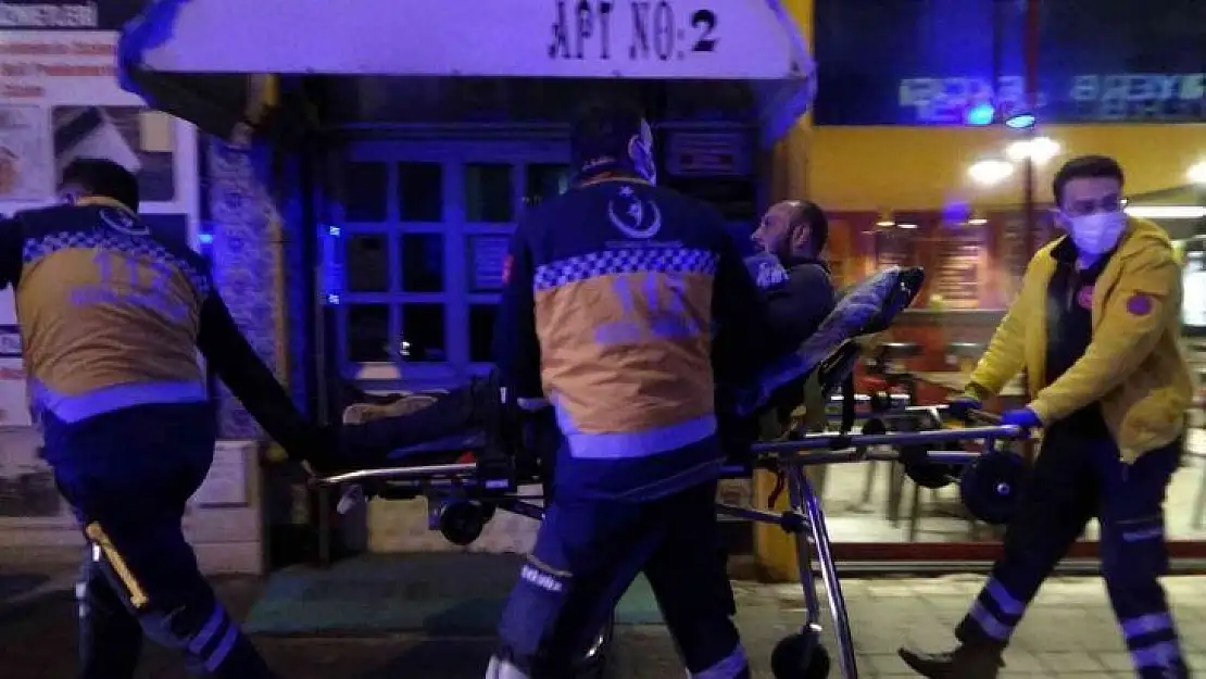 Kütahya'da bıçaklı kavga: 2 yaralı