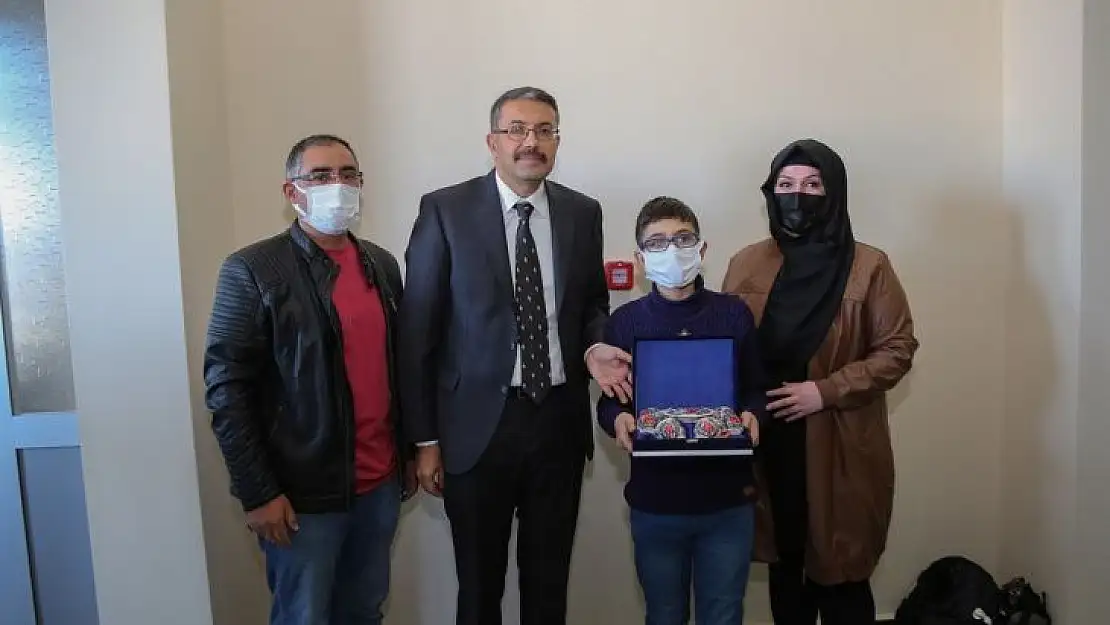 Kütahya'da diyabet hastası çocukların mücadelesine destek