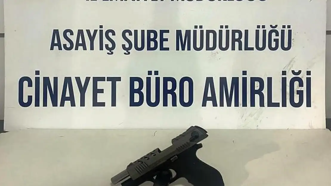 Kütahya'da içerisinde 3 kişinin bulunduğu araca rastgele ateş eden şahıs yakalandı