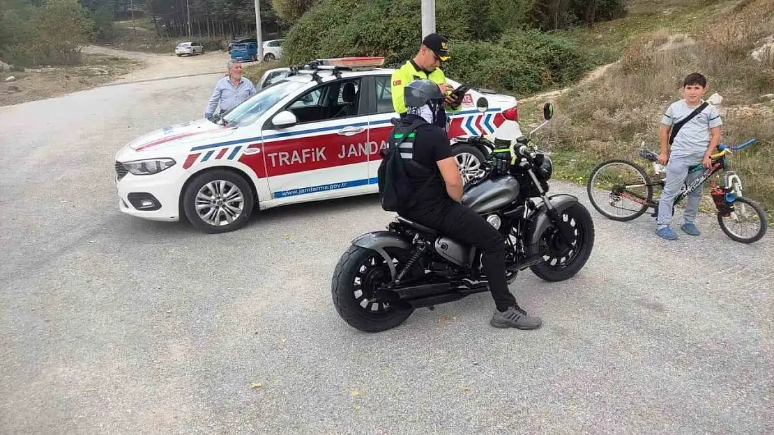 Kütahya'da jandarmadan motosiklet denetimi