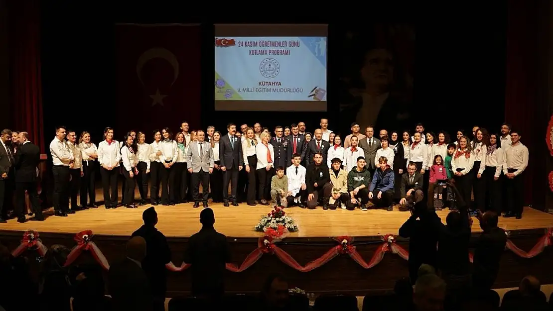 Kütahya'da Öğretmenler Günü coşkuyla kutlandı