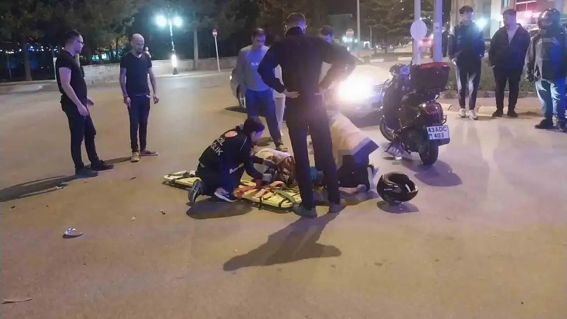 Kütahya'da otomobil ile motosiklet çarpıştı: 1 yaralı