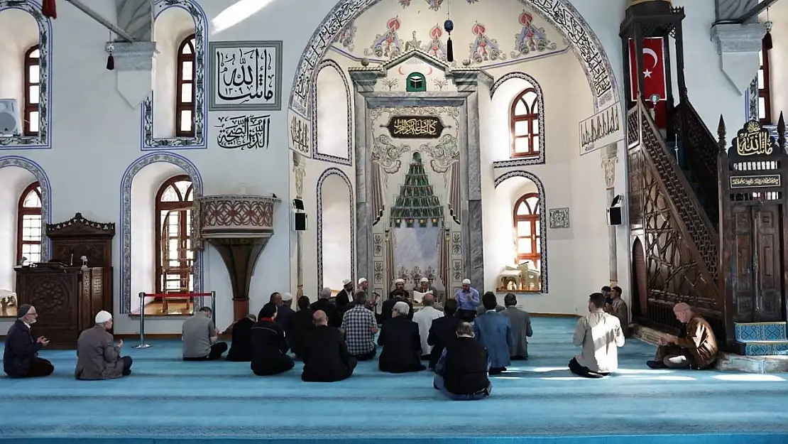Kütahya'da şehit ve gaziler için Kur'an-ı Kerim tilaveti ve mevlit programı