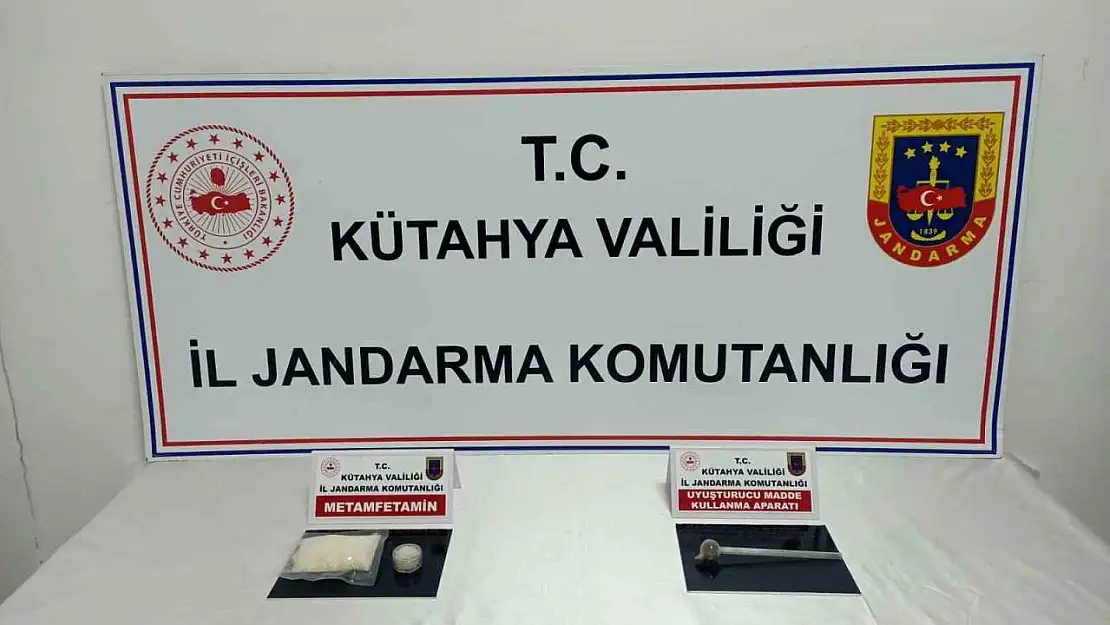 Kütahya'da uyuşturucu operasyonu: 65 gram metamfetamin ele geçirildi