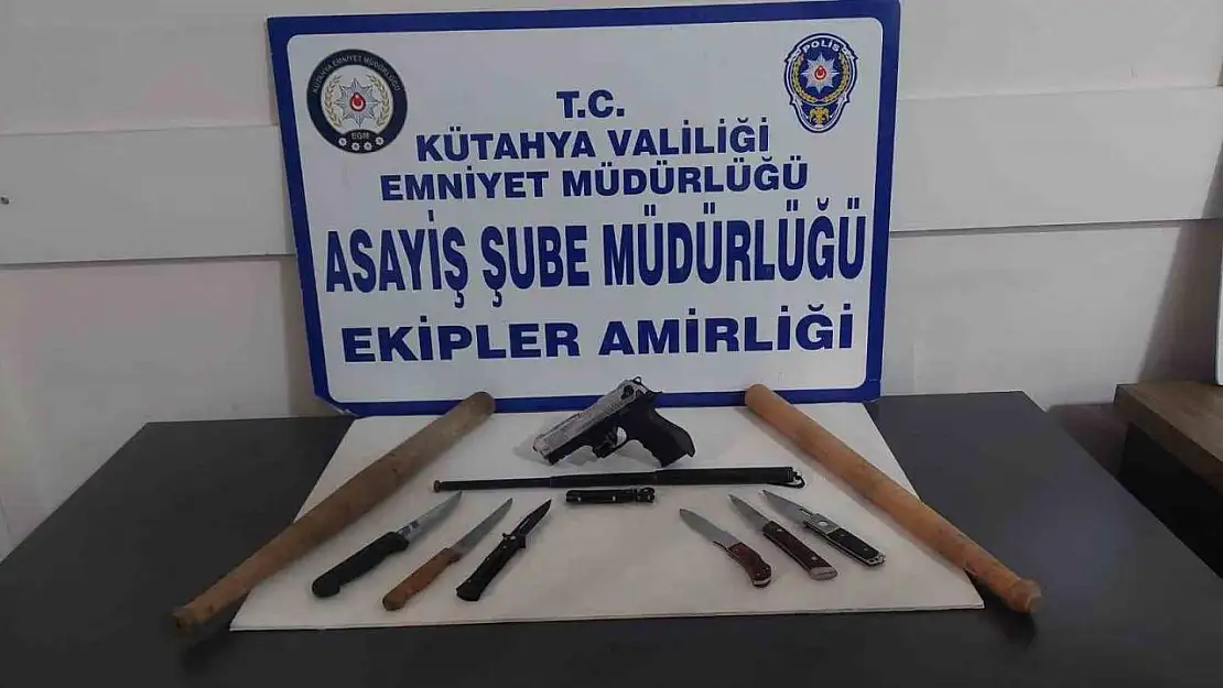 Kütahya'da yaya devriyelerince 144 şahıs ve 16 aracın sorgusu, GBT kontrolü ve denetimi yapıldı