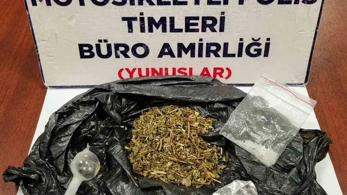 Kütahya'da Yunus Timleri bir araçta uyuşturucu ele geçirdi