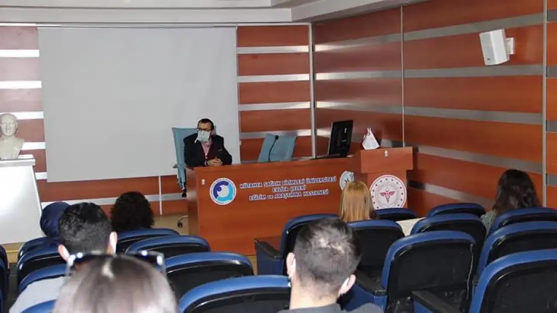 Kütahya Evliya Çelebi Hastanesi'nde Acil Hemşireliği eğitim programı