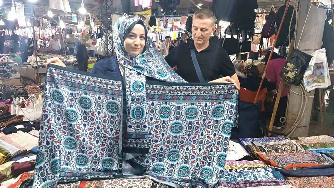 Kütahya'nın çini deseni şallarla buluştu