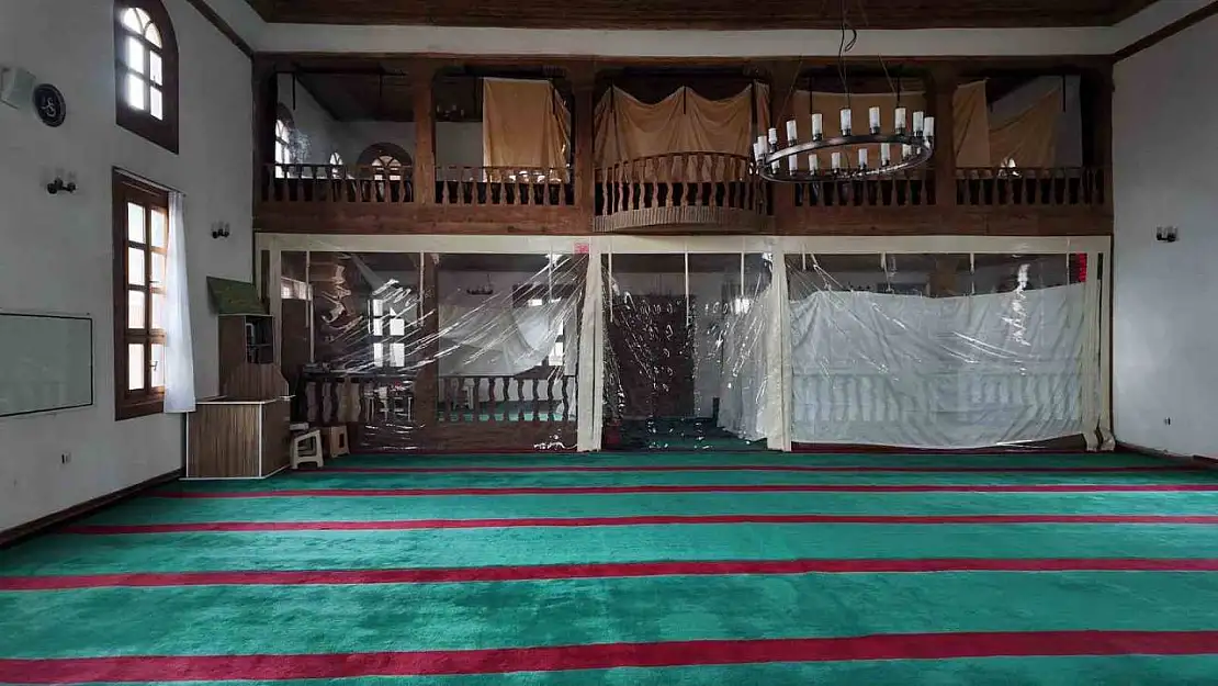 Kütahya'nın zamana meydan okuyan mirası: İsa Bey Camii