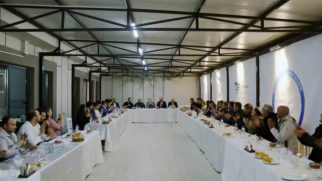 Kütahya OSB yönetimi, müdürlük personelleriyle iftarda buluştu