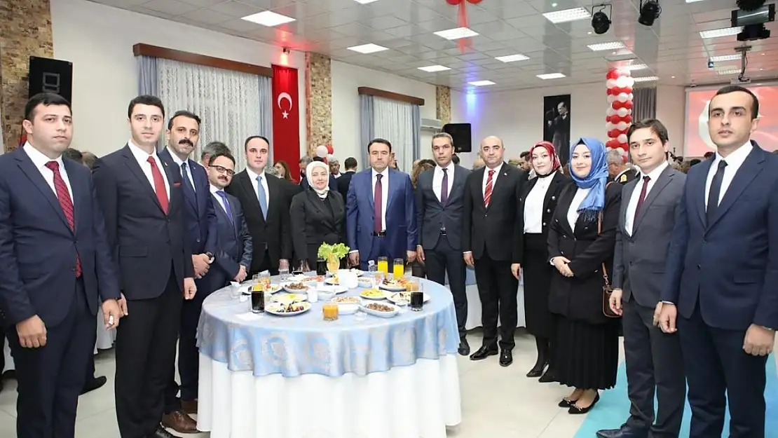 Kütahya protokolü, 30 Ağustos Zafer Bayramı kabul töreninde buluştu