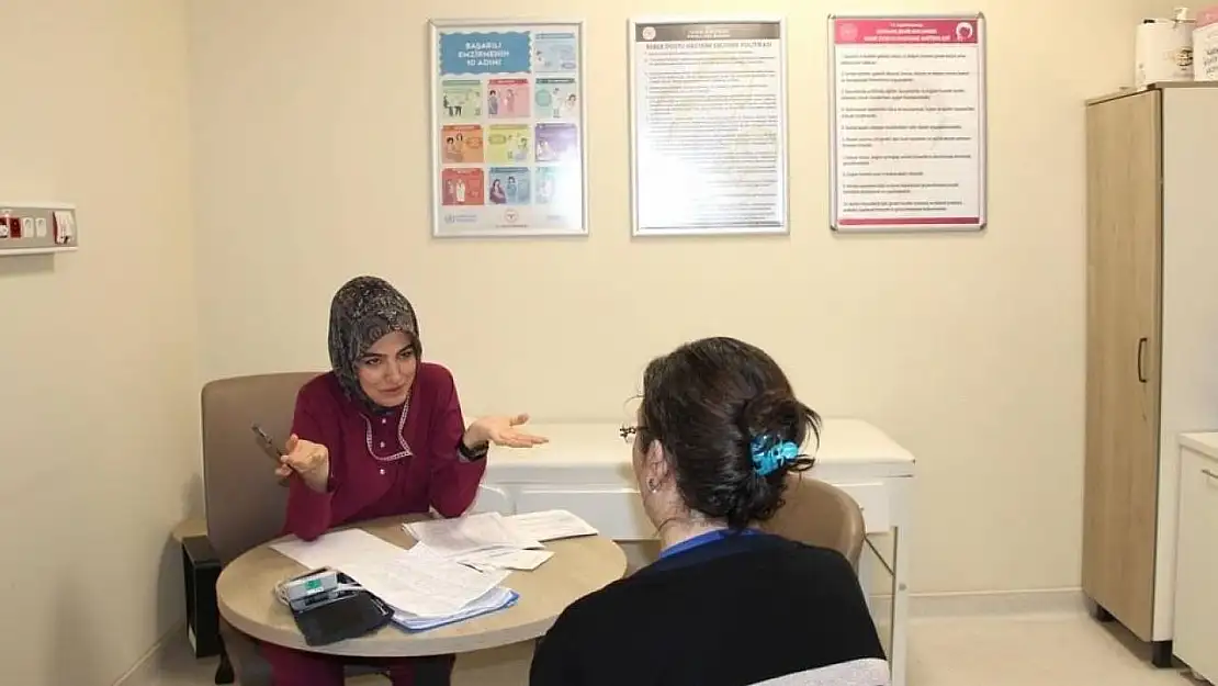 Kütahya Şehir Hastanesi'nde 'Doğuma Hazırlık Ebe Polikliniği' hizmete başladı