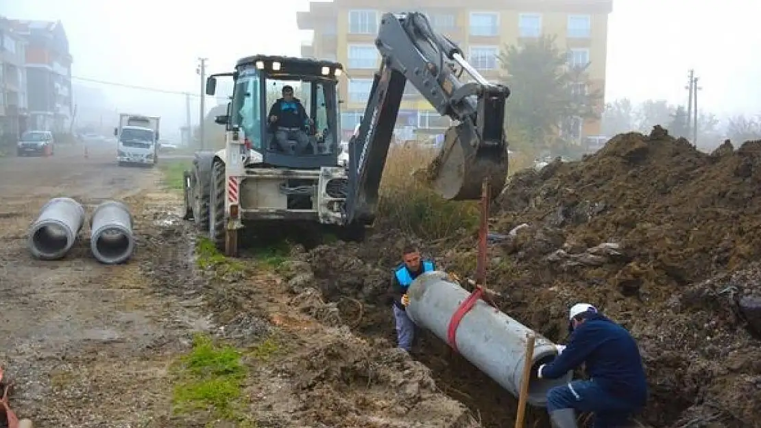 Lapseki'de altyapı çalışmalarıyla su taşkınları önleniyor