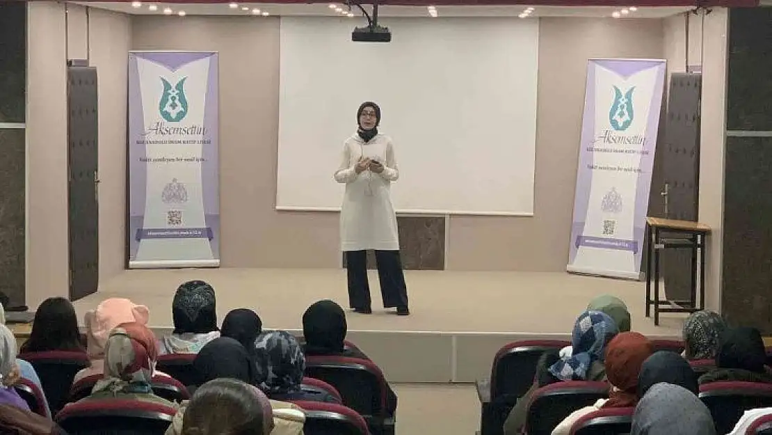 Lise öğrencileri LGS ve YKS konusunda bilgilendirildi