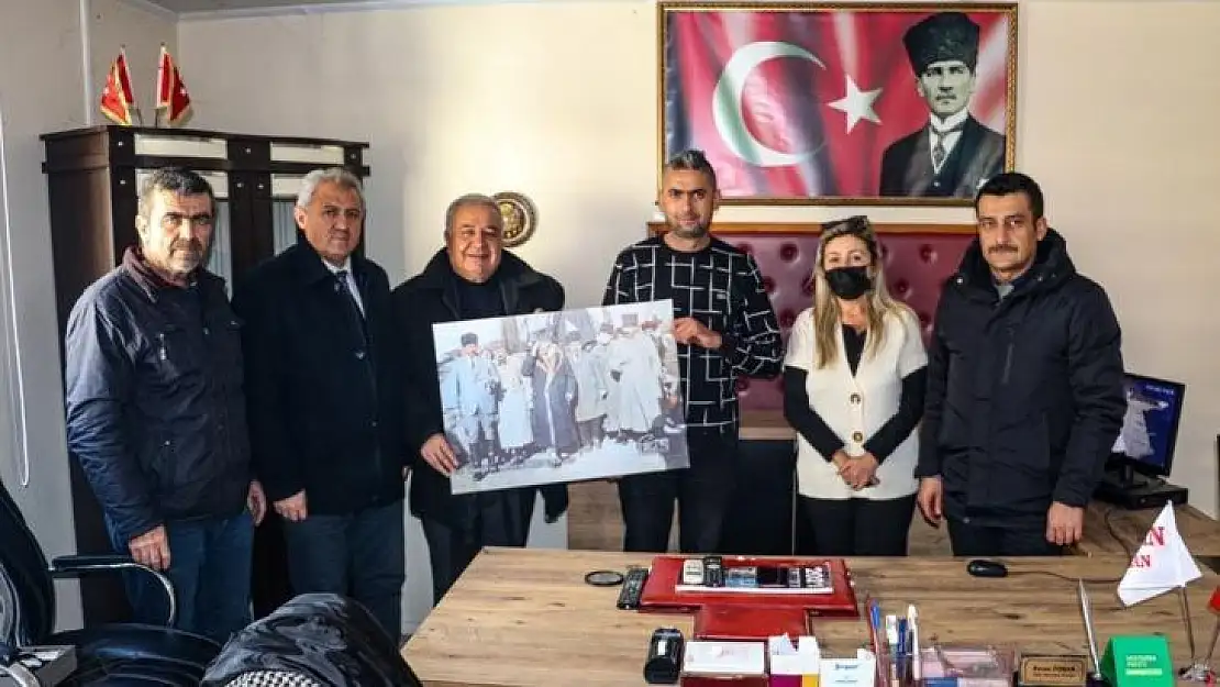 Mahalle sakinleri 20 yıllık su sorununu çözen MASKİ'ye duacı