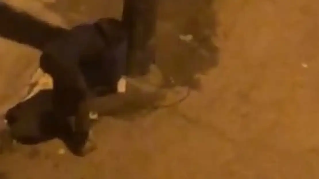 Makasla kesti, çöp kovalarını böyle çalmaya kalkıştı