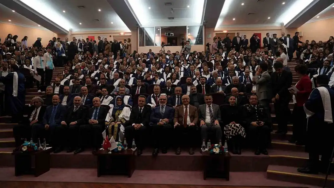 Manisa CBÜ'de yeni akademik yıl başladı