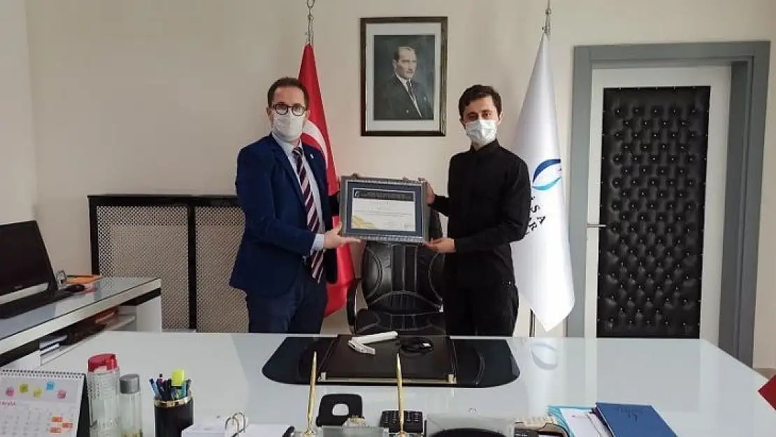 Manisa CBÜ sağlıkçılar için video laringoskop cihazı geliştirdi
