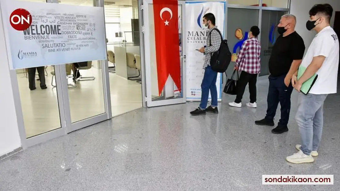 Manisa Celal Bayar Üniversitesi'nde yurtdışı öğrenci kayıtları başladı