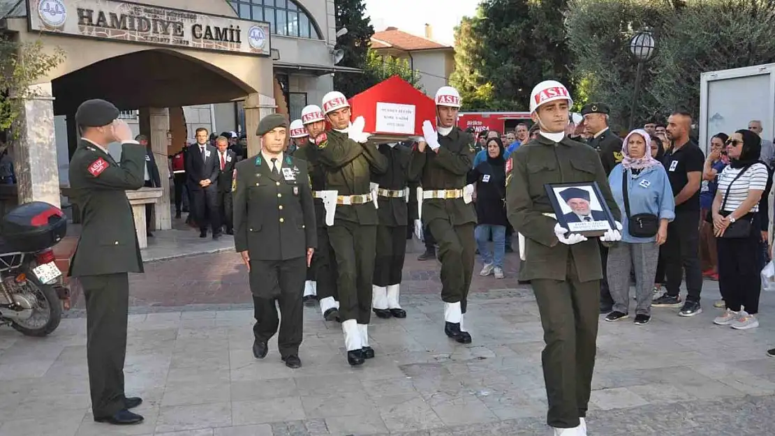 Manisa'da 92 yaşındaki Kore gazisine son görev