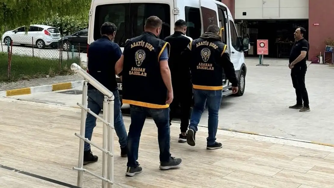 Manisa'da aranan şahıslara eş zamanlı operasyon: 16 tutuklama