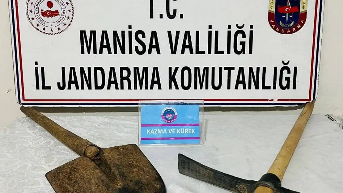 Manisa'da defineciler suçüstü yakalandı