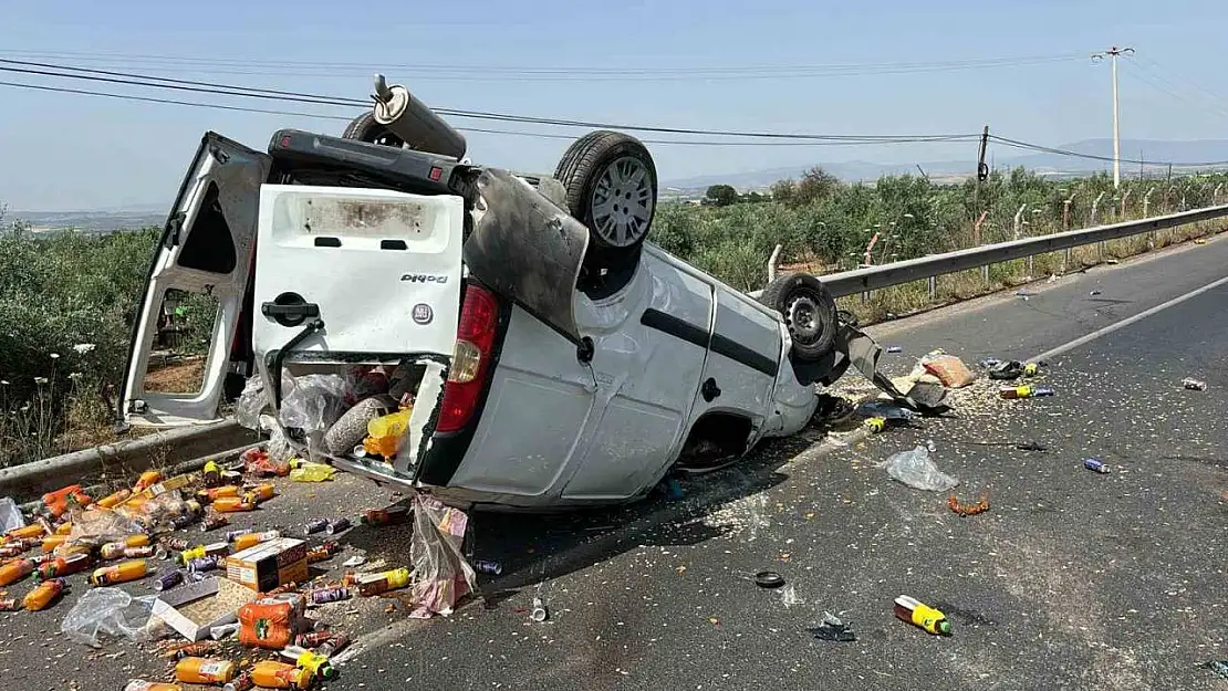 Manisa'da iki araç çarpıştı: 1 ölü, 5 yaralı