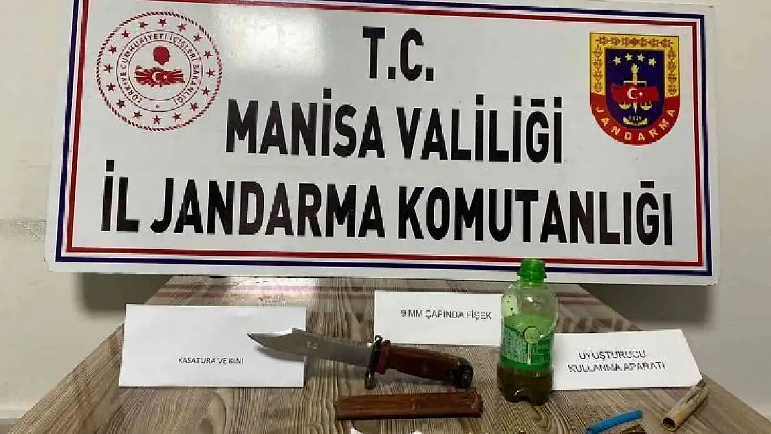 Manisa'da şüpheli araçtan uyuşturucu ve mermi çıktı