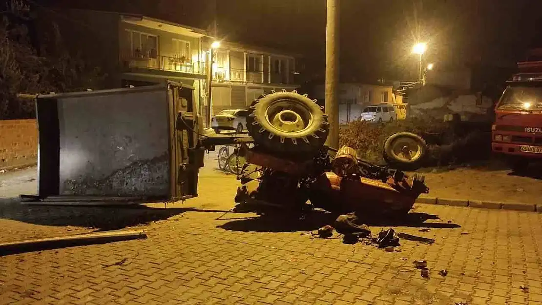 Manisa'da traktör devrildi, sürücü ölümden döndü