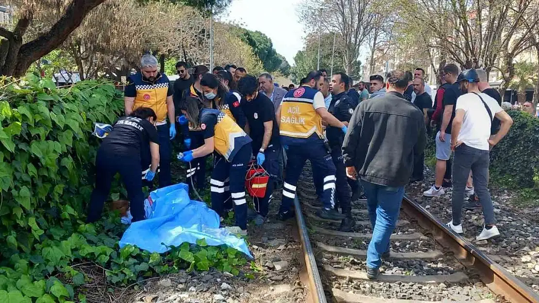 Manisa'da yolcu trenin çarptığı kadın hayatını kaybetti