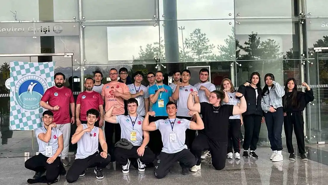 Manisa Diyanet Spor'dan bilek güreşinde 5 madalya