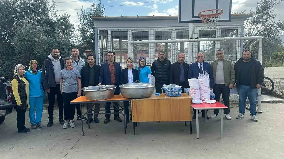 Manisalı şehit, isminin verildiği okulda hayırseverler tarafından anıldı