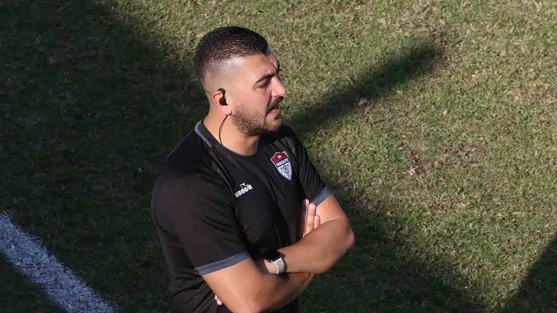Manisaspor'da ayrılık rüzgarı