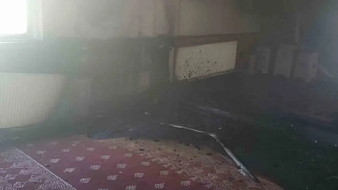 Manyas'ta cami yangını ekipler tarafından söndürüldü