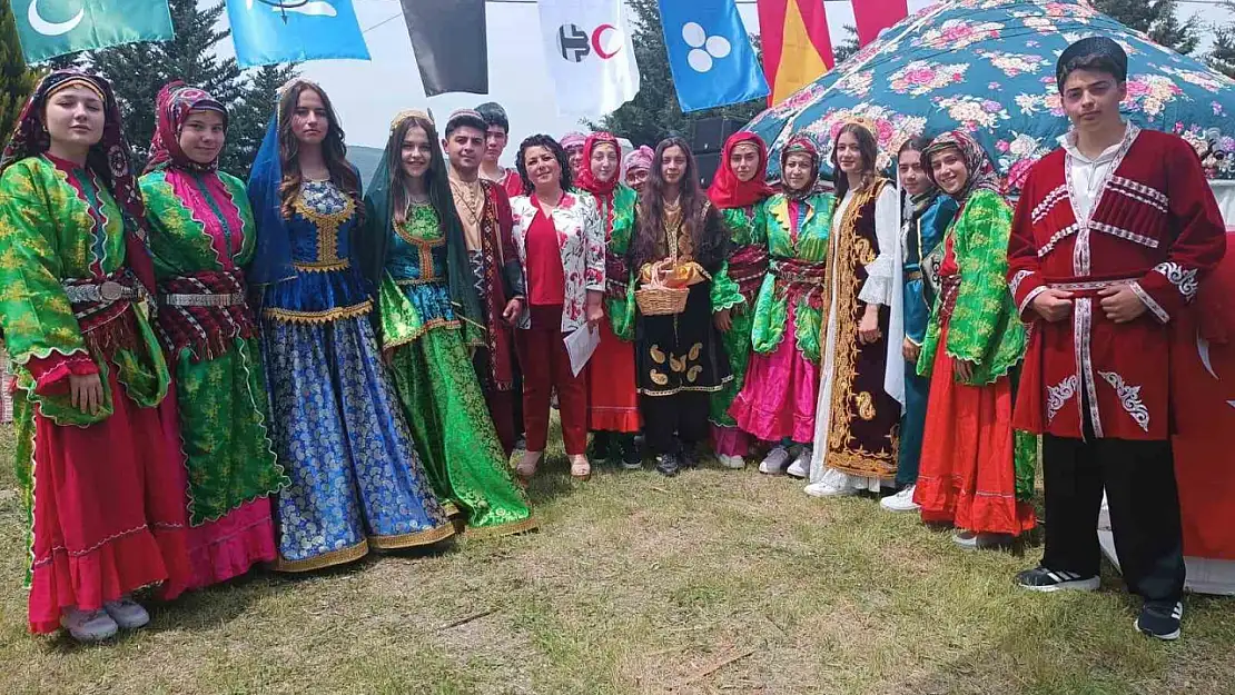 Manyas'ta unutulmaya yüz tutmuş Orta Asya gelenekleri tanıtıldı