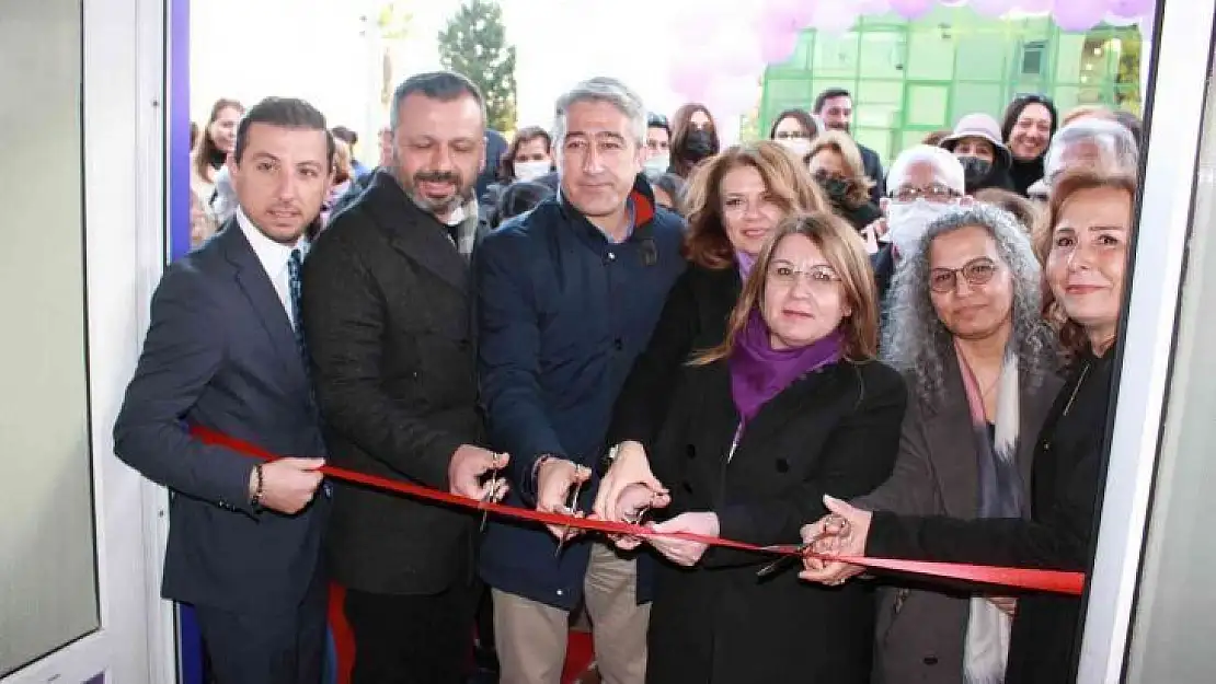 Marmaris Belediyesi Kadın Danışma Merkezi hizmete açıldı