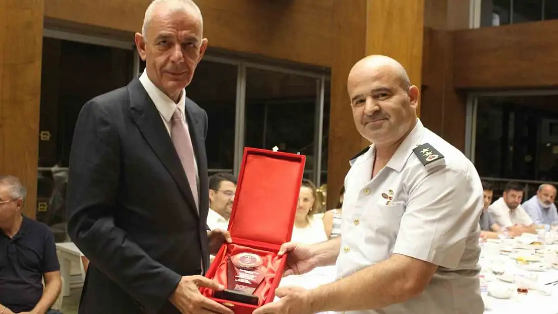 Marmaris Kaymakamı Aksoy, düzenlenen yemekle uğurlandı