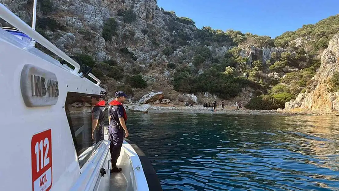 Marmaris Taşlıca'da göçmen kaçakçılığı şüphelisi ve 18 düzensiz göçmen yakalandı