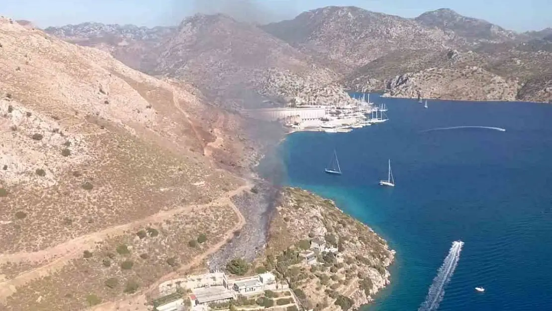 Marmaris'te makilik alanda yangın